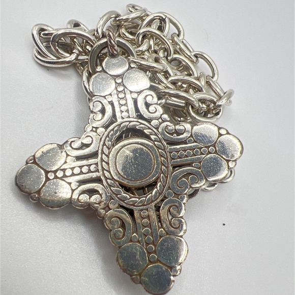 Brighton Chunky Cross Necklace Retired Glimmer Crystal Pendant Silver Tone 16" - Picture 9 of 9